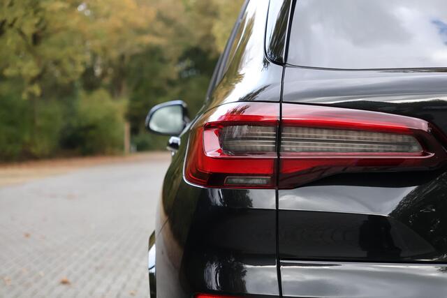 BMW X5 xDrive45e High Executive M-Sport | 22"| Pano | Harman kardon | HUD | Laser | 360 | Adap Cruise | Trekhaak | Keyless | Elktr st + memory | etc.