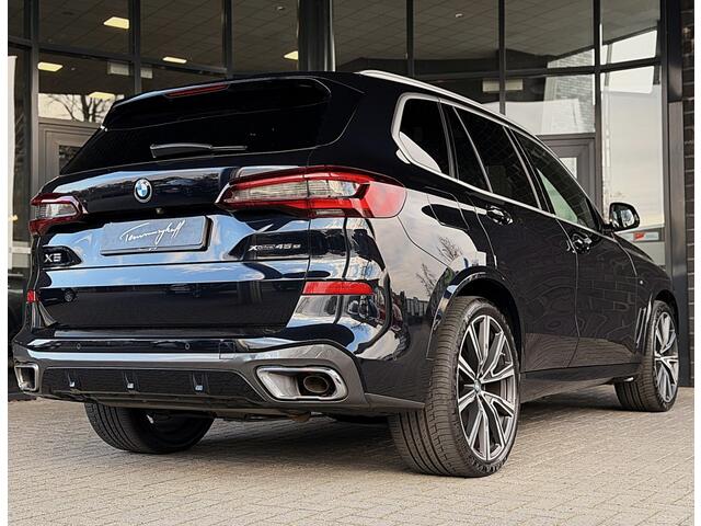 BMW X5 XDRIVE45E M-SPORT - PANO - 22 INCH - ORG. NL.