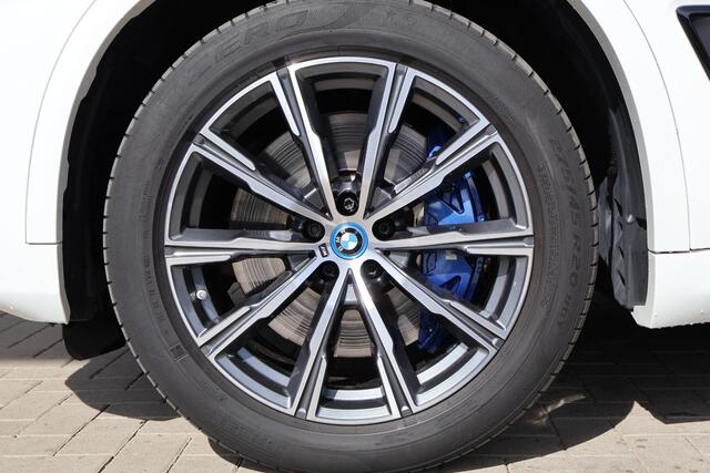 BMW X5 xDrive45e High Executive | M Sportpakket | Panorama Dak | Driving Assistant Plus