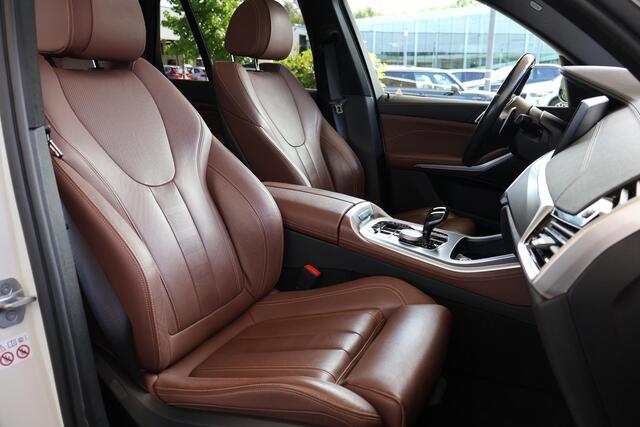 BMW X5 xDrive45e High Executive | M Sportpakket | Panorama Dak | Driving Assistant Plus