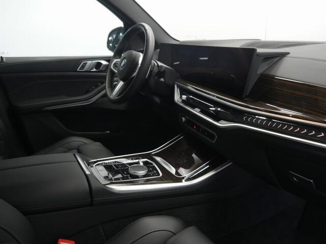 BMW X5 xDrive50e M-Sport | Panorama | Driving Assistant Professional | Trekhaak | Harman Kardon | Soft Close | Active Steering