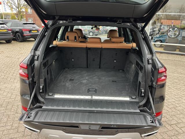 BMW X5 xDrive45e High Executive Plug in hybride. Nieuwstaat. Sjieke kleur combinatie. Navi, camera, head up, elek.stoel verstelling etc.