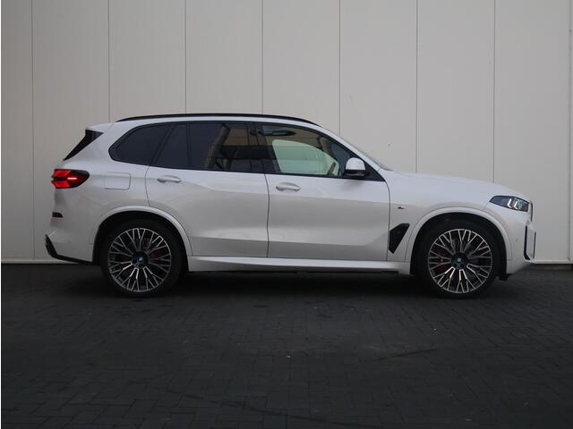 BMW X5 xDrive50e M Sportpakket Pro/ Comfort Acces/ Panoramadak Sky Lounge/ Stoelventilatie/ Bowers & Wilkins Diamond Surround/ Stoelmassage
