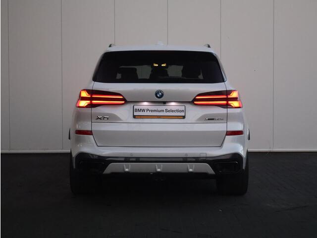 BMW X5 xDrive50e M Sportpakket Pro/ Comfort Acces/ Panoramadak Sky Lounge/ Stoelventilatie/ Bowers & Wilkins Diamond Surround/ Stoelmassage
