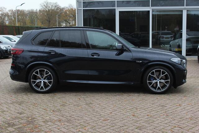 BMW X5 xDrive45e High Exe. M Sport / Trekhaak / Panoramadak / 360Camera / Head-up / Harman Kardon / 20'' / Laser LED / Dodehoek / ACC / Leder / Stoelventilatie / Stoelverwarming 4x / Stuurverwarming