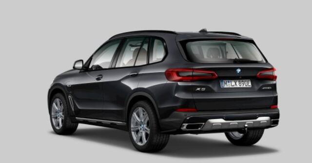 BMW X5 xDrive45e High Executive xLine - Trekhaal - Panoramadak - Active Cruise Control - Parking Assistant - Head up - Comfort Access - Soft Close - Ambiance verlichting - Warmte Comfort Pack - Sportstoelen -