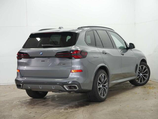 BMW X5 xDrive50e M-Sport | Panorama | Comfortzetels | Trekhaak | Driving Assistant Professional | Harman Kardon | SoftClose | Integral Active Steering