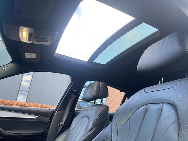 BMW X6 xDrive35i High Executive M Sport met o.a. Harman/Kardon, dak, LED, luchtvering, 21", trekhaak, etc.