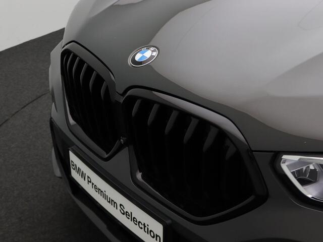 BMW X6 xDrive40i High Executive | M Sportpakket | Trekhaak | Glazen panoramadak Sky Lounge | Comfortstoelen | Head-Up Display | 22"