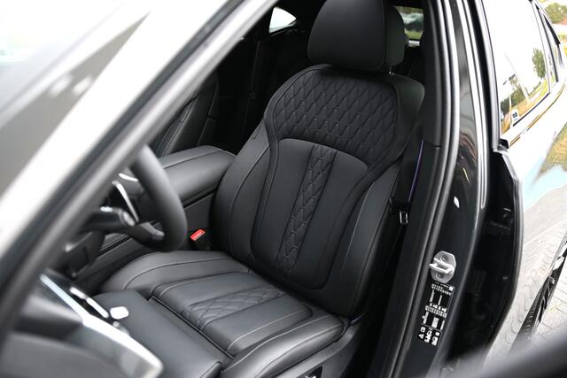 BMW X6 xDrive40i High Executive M Sport Automaat / Panoramadak / Trekhaak / Massagefunctie / Parking Assistant Professional / Soft-Close / Active Steering