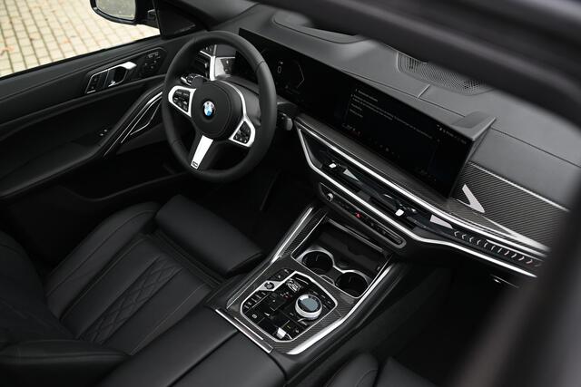 BMW X6 xDrive40i High Executive M Sport Automaat / Panoramadak / Trekhaak / Massagefunctie / Parking Assistant Professional / Soft-Close / Active Steering