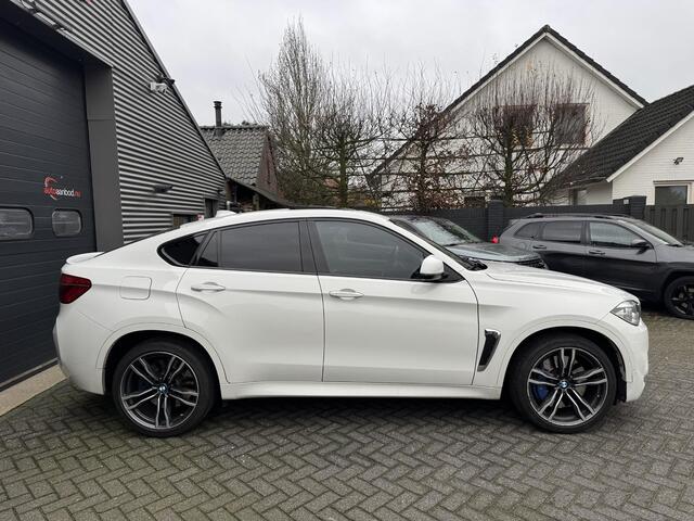 BMW X6 M | Panoramadak | 360* Camera | Head-Up Display | Harmon Kardon | Carbon | 21 Inch Lichtmetalen Velgen |