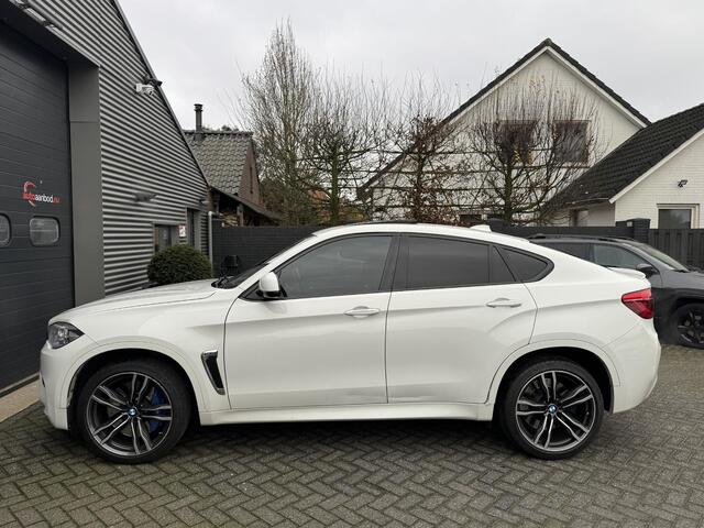BMW X6 M | Panoramadak | 360* Camera | Head-Up Display | Harmon Kardon | Carbon | 21 Inch Lichtmetalen Velgen |