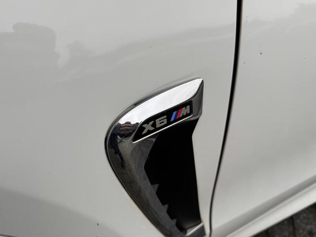 BMW X6 M | Panoramadak | 360* Camera | Head-Up Display | Harmon Kardon | Carbon | 21 Inch Lichtmetalen Velgen |
