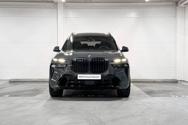 BMW X7 xDrive40i M-Sport Pro | Innovation Pack | Exclusive Pack | Comfort Pack | Driving Assistant Professional | Bowers&Wilkins | Sky Lounge | Soft-Close | Trekhaak