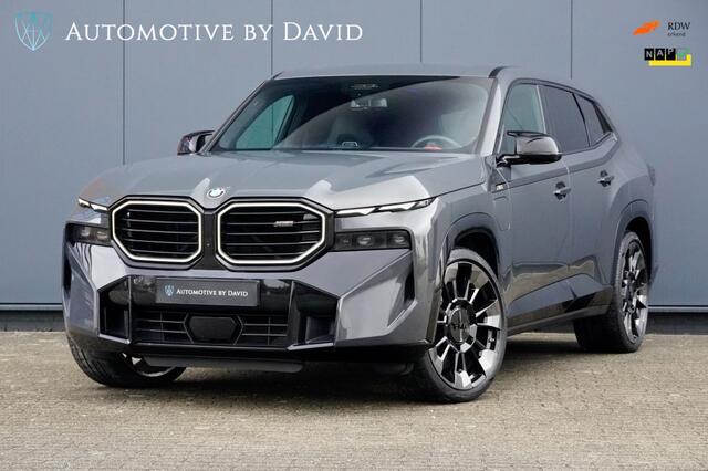 BMW XM PHEV 4.4 V8 653 pk 30 kWh / NIEUWSTAAT / FULL OPTIONS / BOWERS WILKINS DIAMOND SURROUND / TREKHAAK / M DRIVERS PACKAGE 270 km Vmax / BMW SERVICE INCLUSIVE
