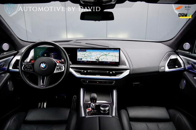 BMW XM PHEV 4.4 V8 653 pk 30 kWh / NIEUWSTAAT / FULL OPTIONS / BOWERS WILKINS DIAMOND SURROUND / TREKHAAK / M DRIVERS PACKAGE 270 km Vmax / BMW SERVICE INCLUSIVE