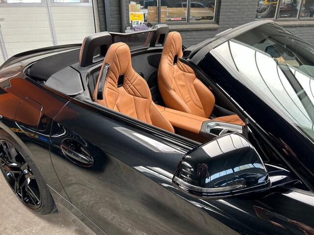 BMW Z4 SDRIVE20I M-Pakket High EX / 19Inch / Head-Up / Black
