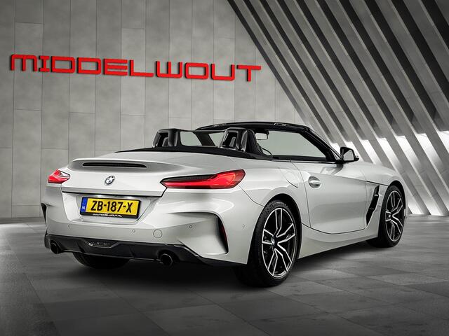 BMW Z4 Roadster sDrive30i/ M-Pakket-Remm/El.Stoelen/BTW/19"/Camera/Harm.Kardon