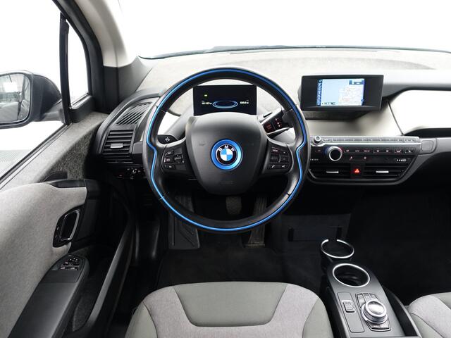BMW i3 High Voltage Edition 94Ah 33 kWh- Xenon Led, Park Assist, Stoelverwarming, Navigatie, Cruise, Privacy Glass