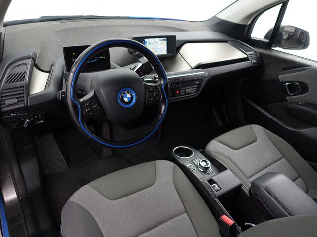 BMW i3 High Voltage Edition 94Ah 33 kWh- Xenon Led, Park Assist, Stoelverwarming, Navigatie, Cruise, Privacy Glass