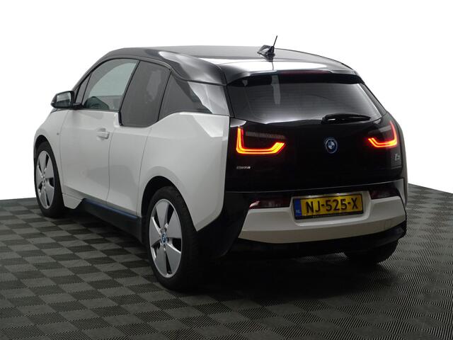 BMW i3 High Voltage Edition 94Ah 33 kWh- Xenon Led, Park Assist, Stoelverwarming, Navigatie, Cruise, Privacy Glass