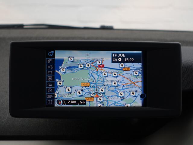 BMW i3 High Voltage Edition 94Ah 33 kWh- Xenon Led, Park Assist, Stoelverwarming, Navigatie, Cruise, Privacy Glass