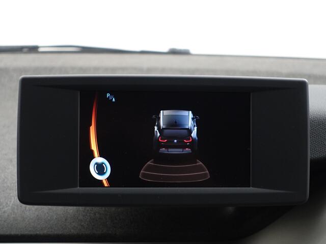 BMW i3 High Voltage Edition 94Ah 33 kWh- Xenon Led, Park Assist, Stoelverwarming, Navigatie, Cruise, Privacy Glass