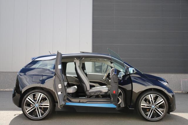 BMW i3 Executive 94Ah 33 kWh Schuifdak/ Adaptive/ Trekhaak/ W.pomp