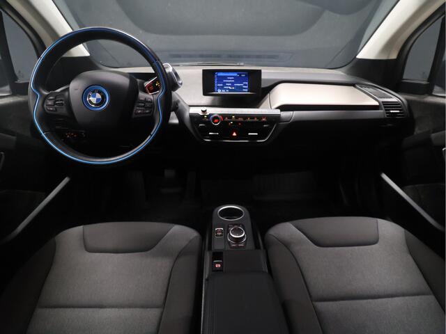 BMW i3 S 94Ah 33 kWh [PDC ACHTER, LEDVERLICHTING, BLUETOOTH, CRUISE, CLIMATE, NAVIGATIE, NIEUWSTAAT]
