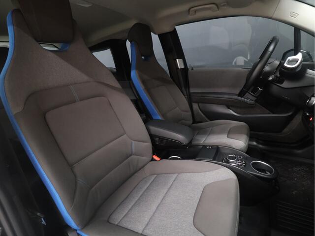 BMW i3 S 94Ah 33 kWh [PDC ACHTER, LEDVERLICHTING, BLUETOOTH, CRUISE, CLIMATE, NAVIGATIE, NIEUWSTAAT]