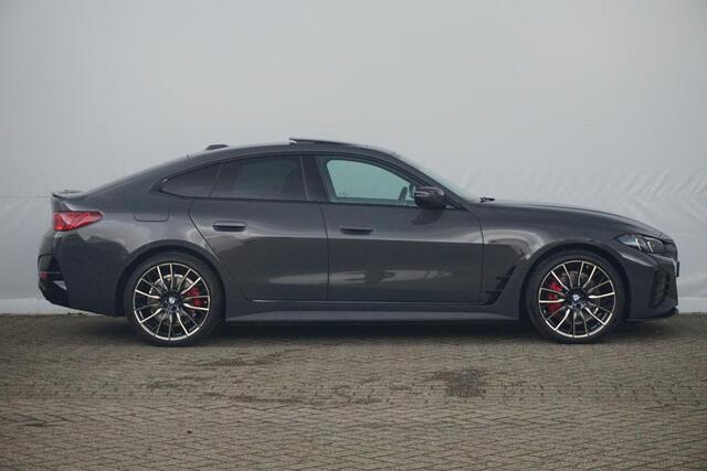 BMW i4 eDrive35 M Sportpakket Pro 20'' / Glazen schuif-/kanteldak / Harman Kardon / Stuurwielrand verwarmd