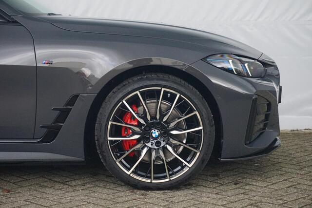 BMW i4 eDrive35 M Sportpakket Pro 20'' / Glazen schuif-/kanteldak / Harman Kardon / Stuurwielrand verwarmd