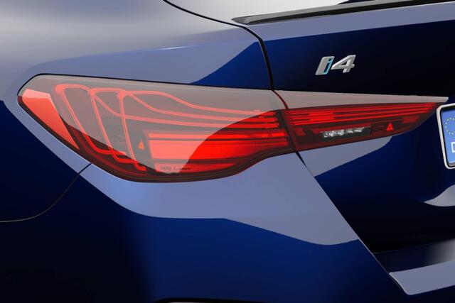 BMW i4 eDrive35 M Sport Edition | M Sport Pro | Comfort Pack | 20" BMW Individual Aerodynamisch Styling 862L BiColor Midnight Grau