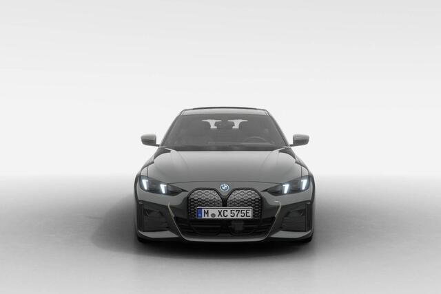 BMW i4 eDrive35 M Sport Edition | M Sport Pro | Comfort Pack | Elektrisch bediend glazen schuif-/kanteldak