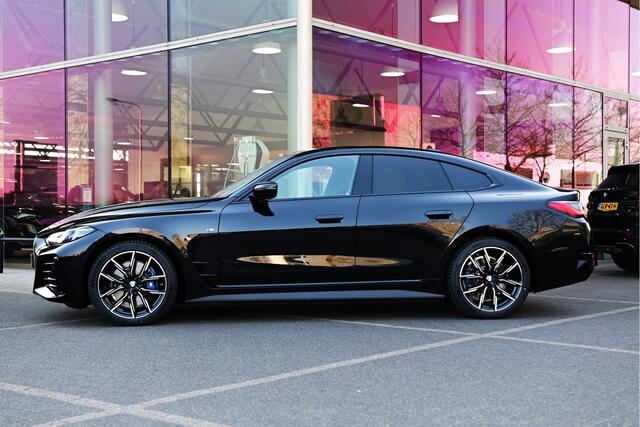BMW i4 eDrive35 Gran Coupé M Sport / Active Cruise Control / Comfort Access / Parking Assistant / Stoelverwarming / Widescreen Display / Live Cockpit Plus