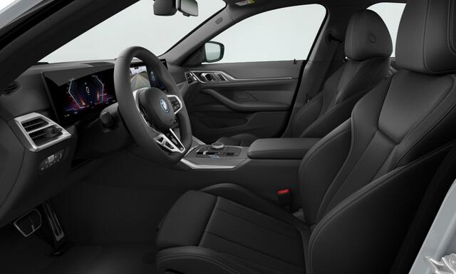 BMW i4 eDrive40 84 kWh | M-Sportpakket | Comfort Pack | Panoramadak | Trekhaak