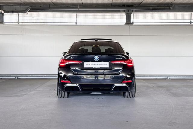 BMW i4 eDrive40 84 kWh | M Adaptief onderstel | Elektrisch bediend glazen schuif-/kanteldak