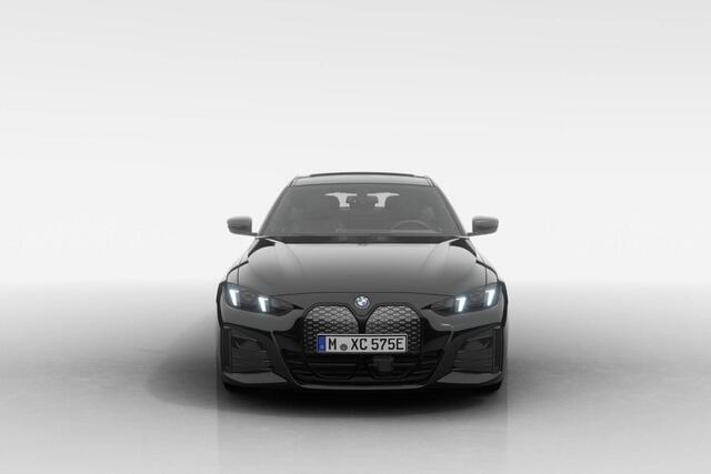 BMW i4 eDrive35 M Sport Edition | M Sport Pro | Comfort Pack | Elektrisch bedienbaar schuif-/kanteldak