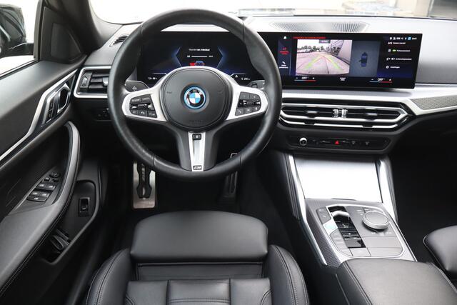 BMW i4 eDrive35 High Executive 70 kWh Schuifdak I HUD I Stoel + Stuurverwarming