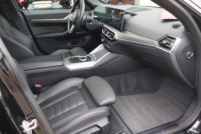 BMW i4 eDrive35 High Executive 70 kWh Schuifdak I HUD I Stoel + Stuurverwarming