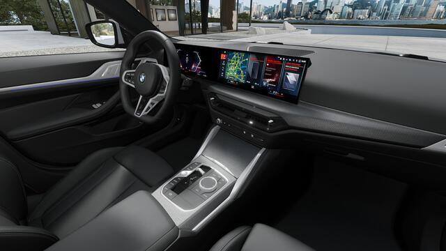 BMW i4 eDrive40 M Sport / Achteruitrijcamera / Comfort Access / Adaptieve LED / Active Cruise Control / Parking Assistant / Stuurverwarming