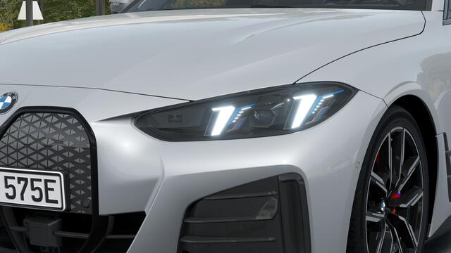 BMW i4 eDrive40 M Sport / Schuif-kanteldak / Achteruitrijcamera / Comfort Access / Adaptieve LED / Stoelverwarming / Widescreen Display