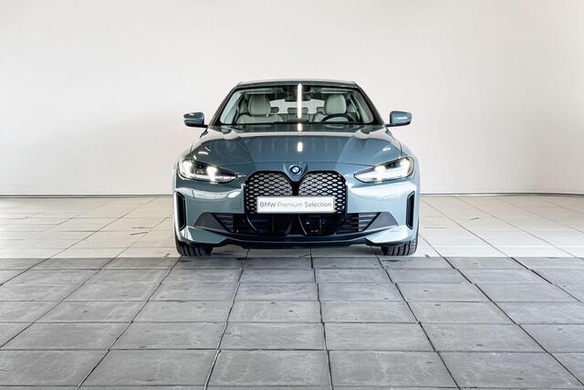 BMW i4 eDrive35