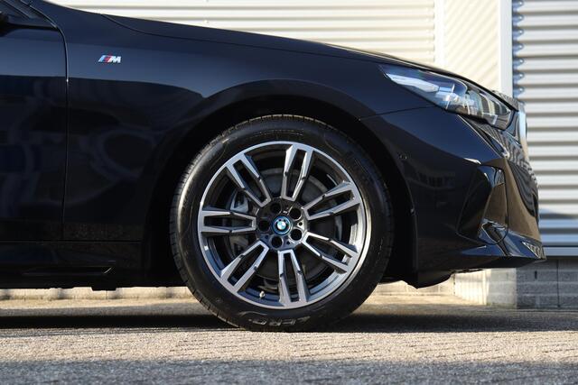 BMW i5 Sedan xDrive40 BMW i5 Sedan eDrive40 | M Sportpakket | Travel Pack