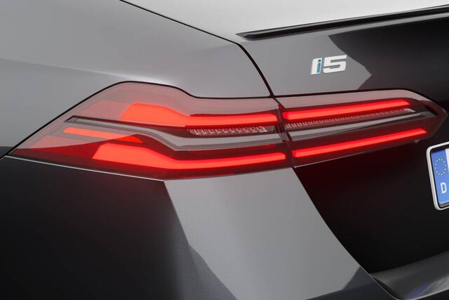 BMW i5 Sedan M60 xDrive | M Sport Pro | Innovation Pack | Travel Pack | Comfort Pack