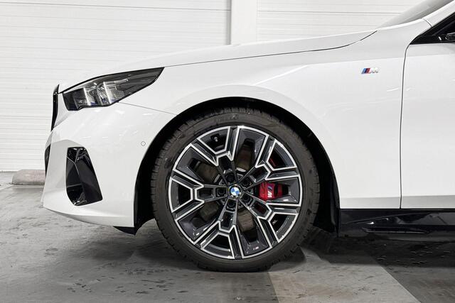 BMW i5 M60 xDrive 84 kWh