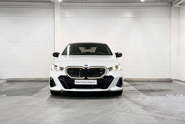 BMW i5 M60 xDrive 84 kWh