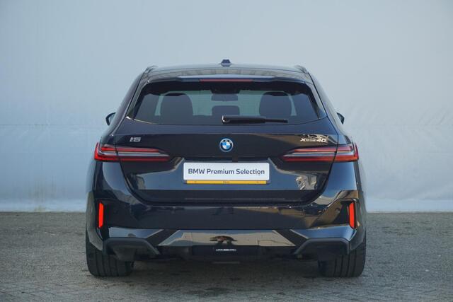 BMW i5 xDrive40 Touring | M Sportpakket Pro | Innovation Pack | Travel Pack | Comfort Pack