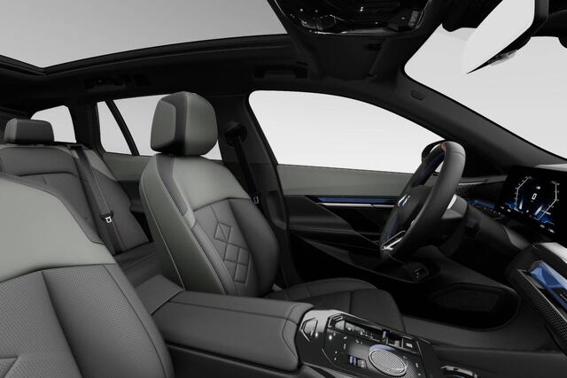 BMW i5 Touring M60 xDrive | M Sport Pro | Innovation Pack | Travel Pack | Comfort Pack | Bowers & Wilkins | Comfortstoelen | CraftedClarity